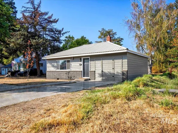 423 Maple Ave, Emmett, ID 83617