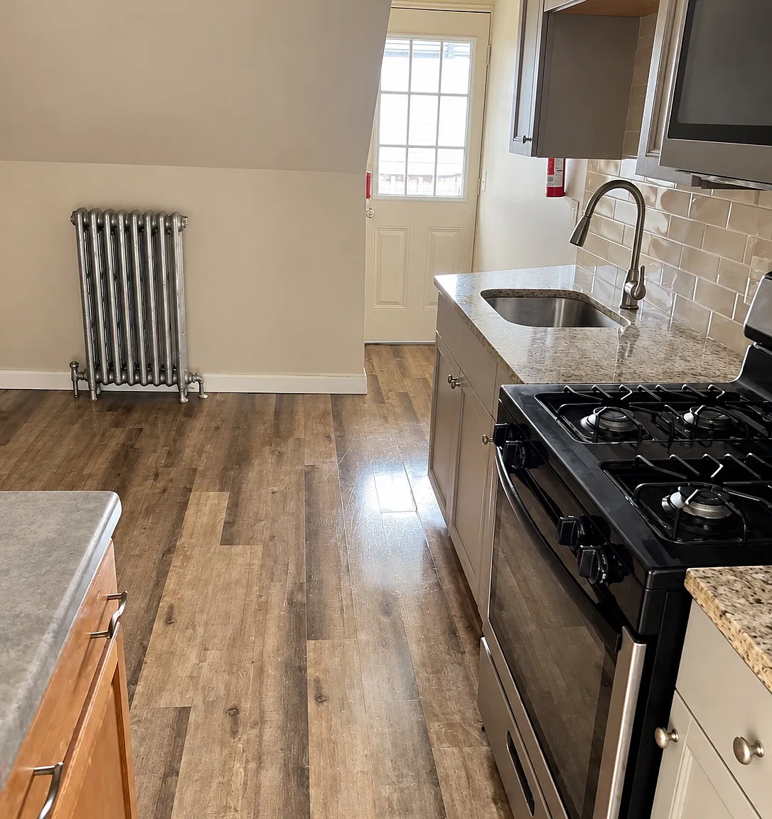 1 bed, 750 sqft, $1,250 — Photo 3