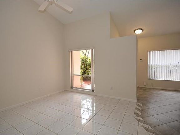 5th image of 1011 NW 108th Ave