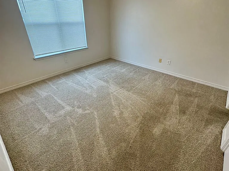 575 Florosa Ct — Photo 12