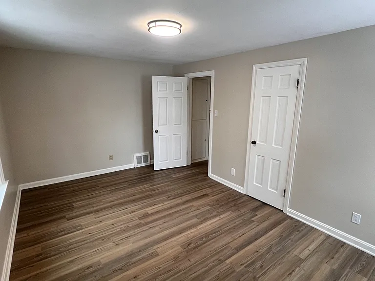 960 Amelia Ave #A — Photo 17