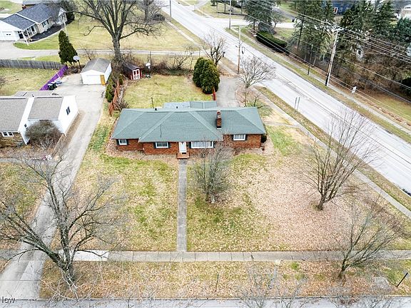 2nd image of 551 Crestwood Ave
