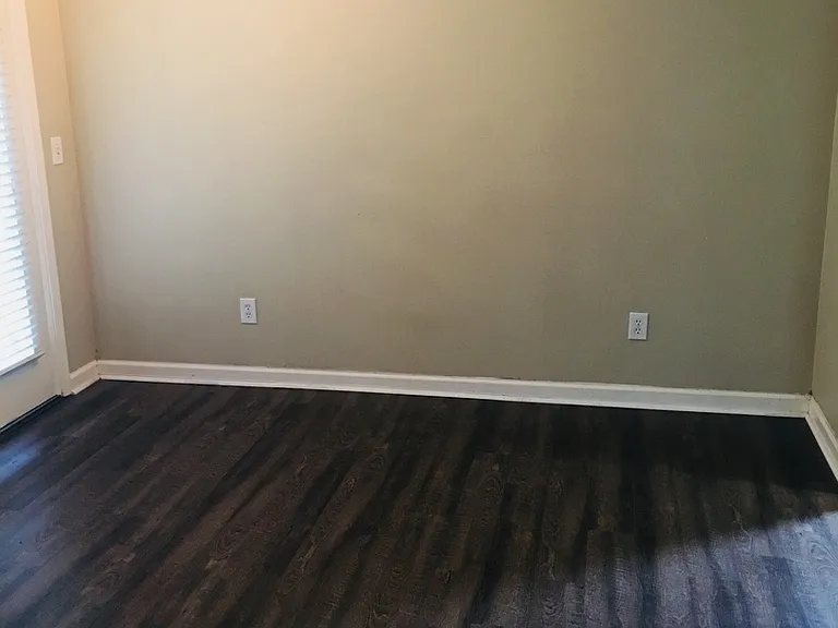 213 Hillsboro Pl — Photo 17