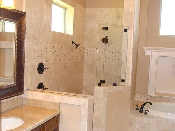 5th image of 2000 Woodbury Ct