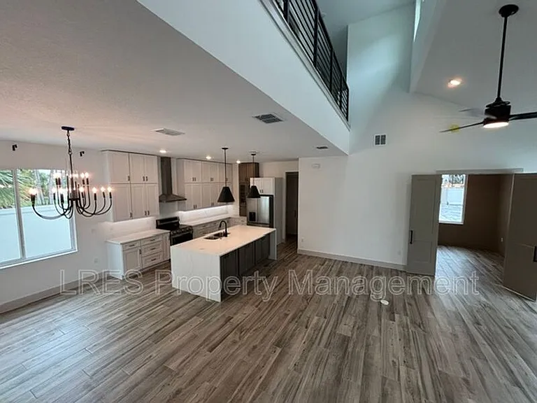 722 Ellwood Ave — Photo 41