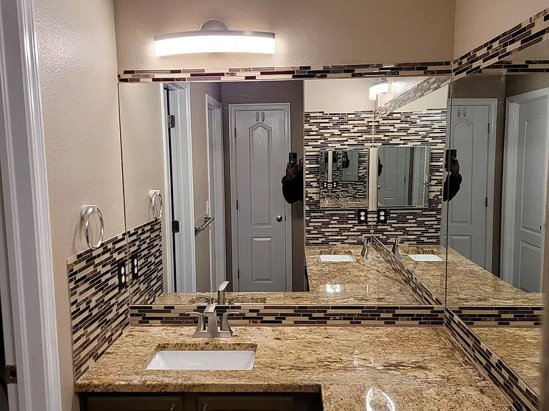 1725 Courtyard Hts #3 — Photo 8