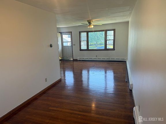 2nd image of 304 Fairlamb Ave