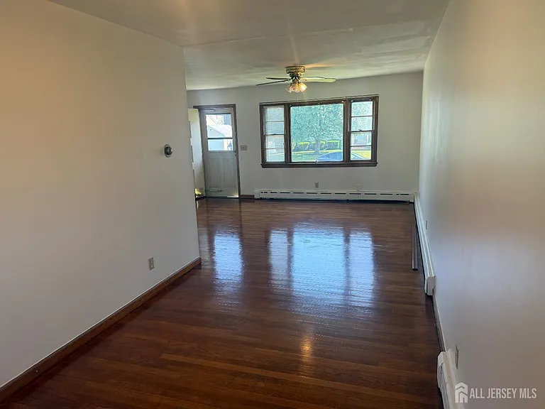 304 Fairlamb Ave — Photo 2