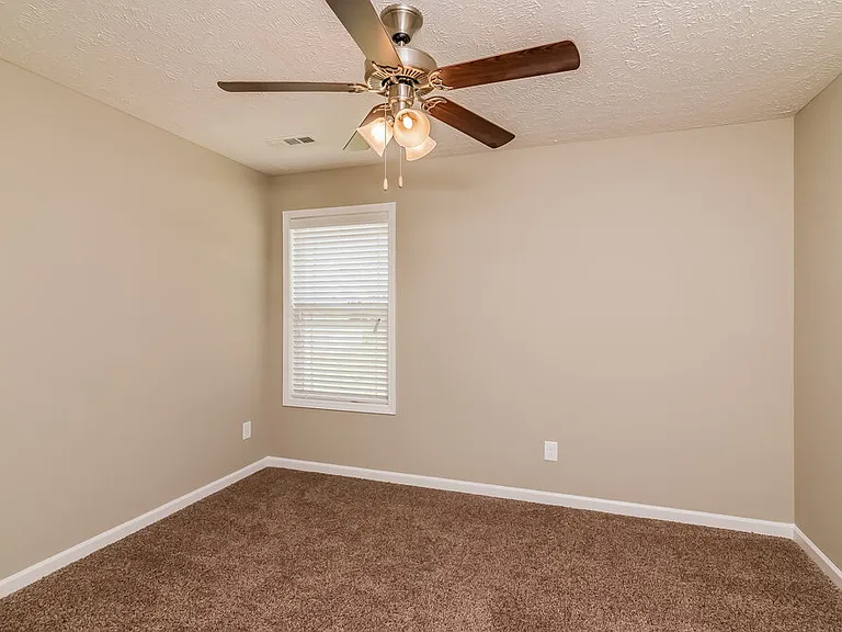 1032 Tammy Sue Ln — Photo 9