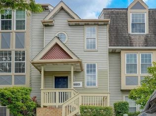 7906 Bayshore Dr APT 32, Laurel, MD 20707