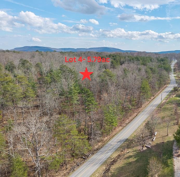 1st image of 4 Chestnut Hill Rd