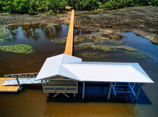 1127 River Oaks Rd, Brunswick, GA 31523