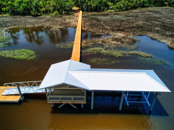 1127 River Oaks Rd, Brunswick, GA 31523