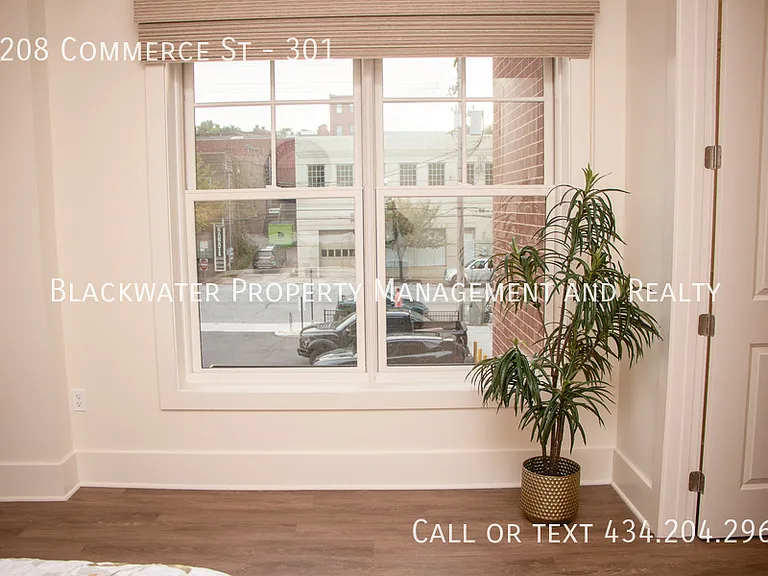 1208 Commerce St #301 — Photo 97