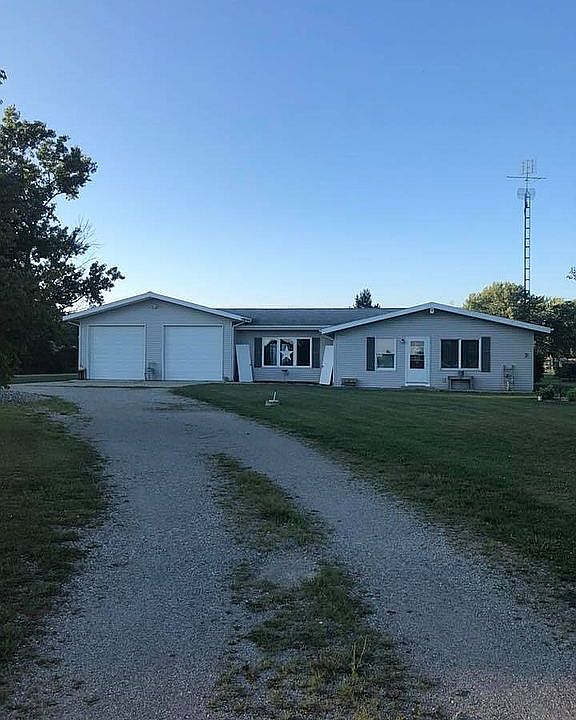 1st image of 155 Seneca Dr