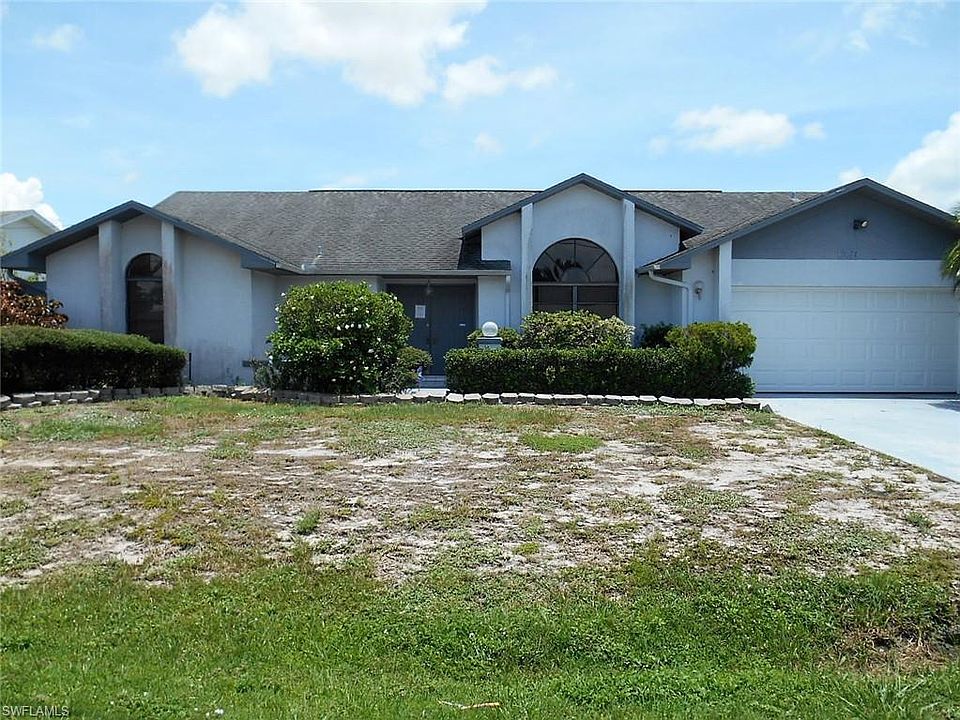 1st image of 18055 Doral Dr