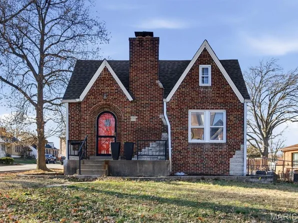8925 Eden Ave, Saint Louis, MO 63123