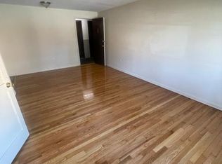 30 Deerfield Ct APT D, East Hartford, CT 06108
