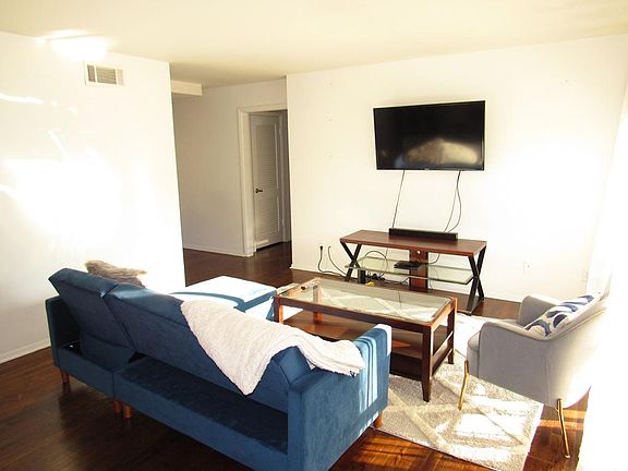 3rd image of 3044 Briarcliff Rd NE APT 12