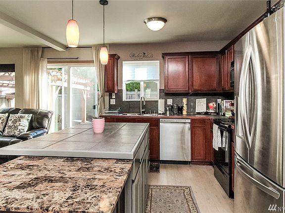4th image of 3625 Tribute Ave E