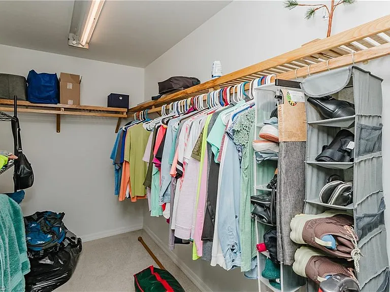 11693 Oakland Dr — Photo 24