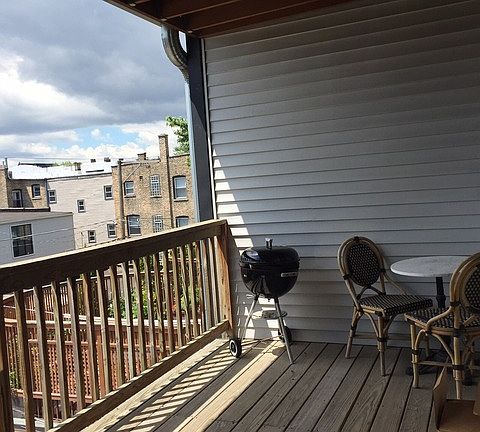 4th image of 1427 W Warner Ave #3W