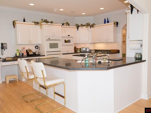 5th image of 213 Woodhill Ct