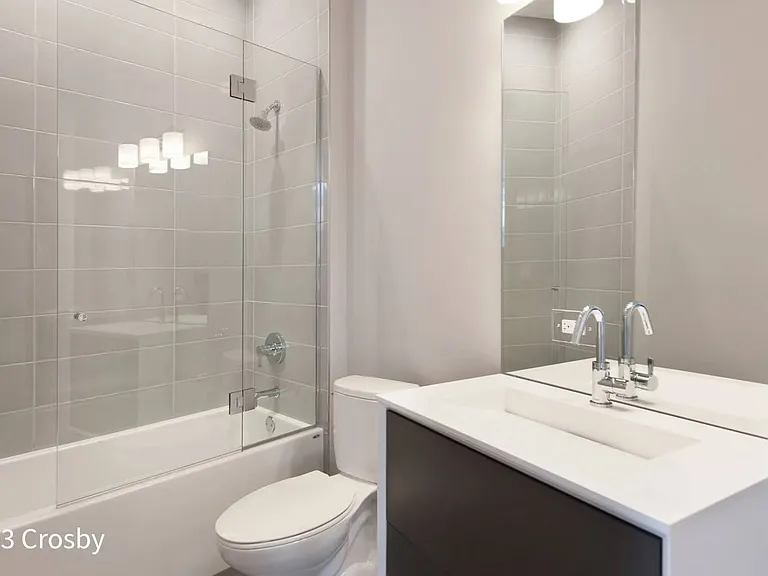 943 N. Crosby St. — Photo 7