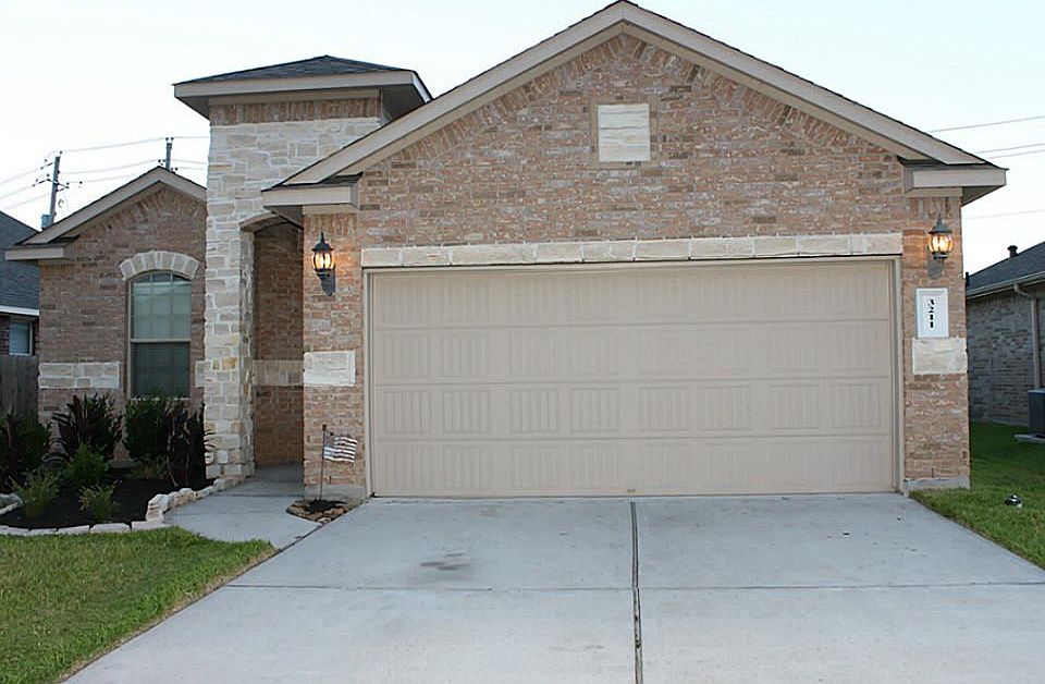Wonderful home in 'like new' condition