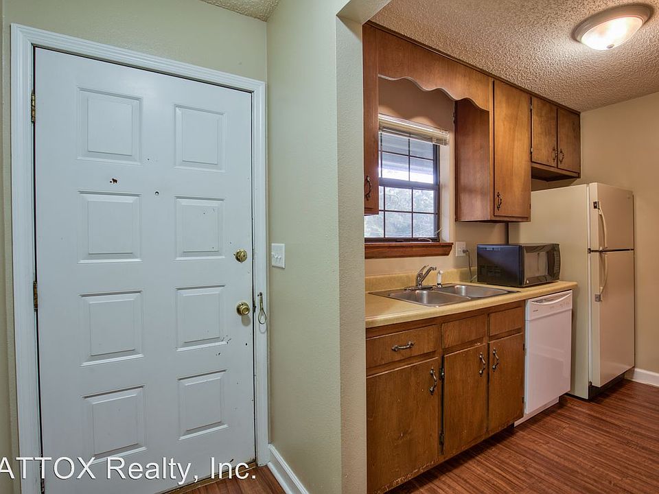 1st image of 2492 Wren Hollow Dr