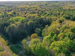 8708 County Line Dr, Rosholt, WI 54473