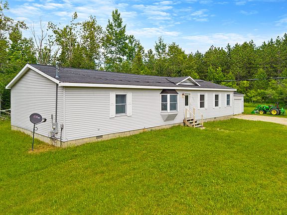 3rd image of 2611 E Swede Rd
