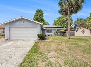 1736R Sutton Pl, Dunedin, FL 34698