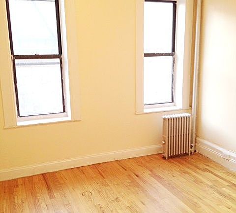 2nd image of 284 E 31st St APT 1B