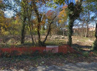 13 Jay St, West Babylon, NY 11704