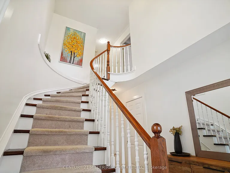 1383 Tobyn Dr — Photo 14