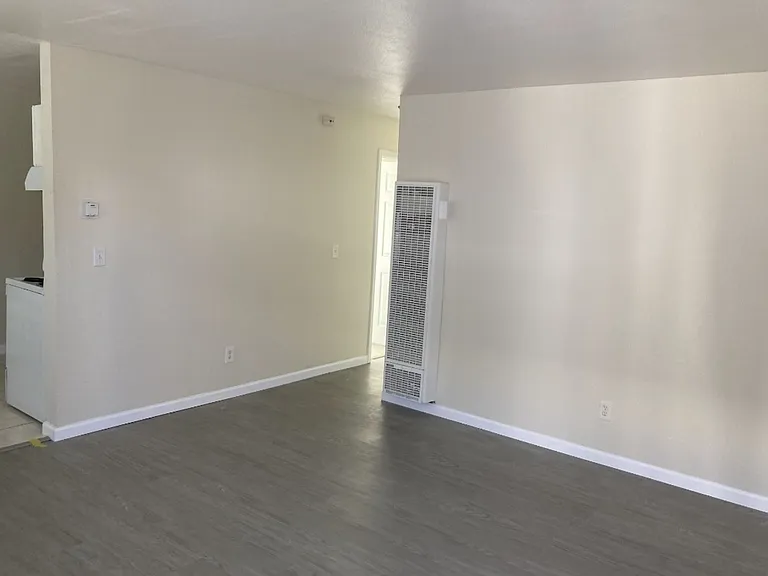 2131 Sacramento St #9 — Photo 11