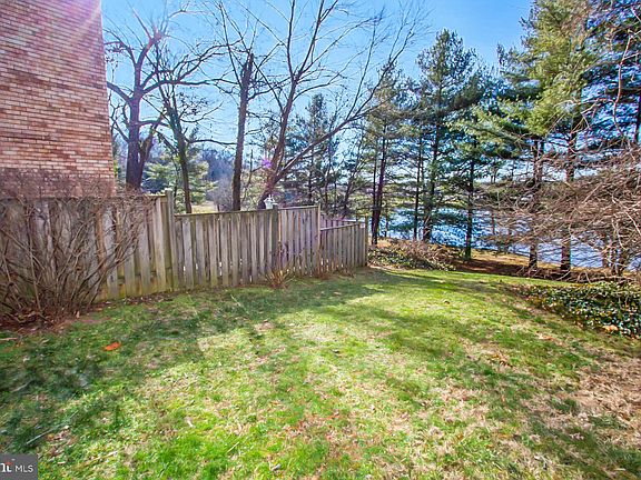 5th image of 1504 Birdwood Ct