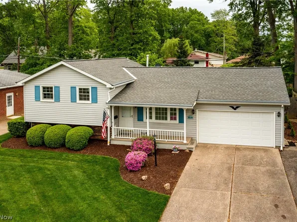 5205 Seven Pines Dr, Lorain, OH 44053