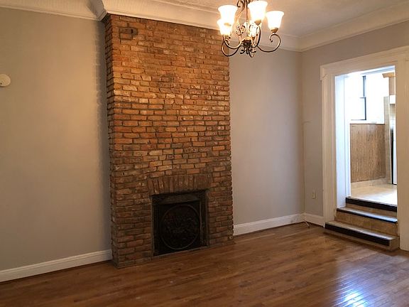 3rd image of 224 Court St #1