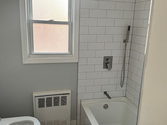 4th image of 107 Union Ave APT 1
