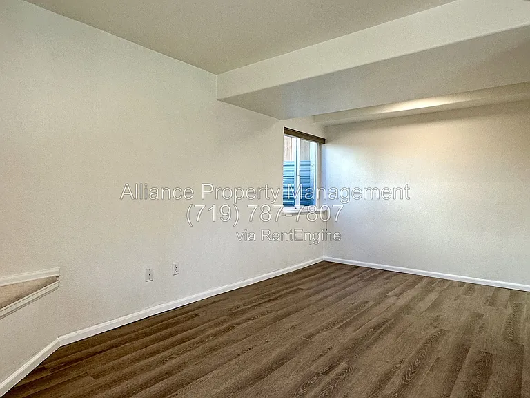 965 Piros Dr — Photo 43