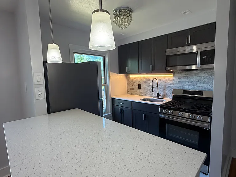 Forest Hill Terrace — Photo 34