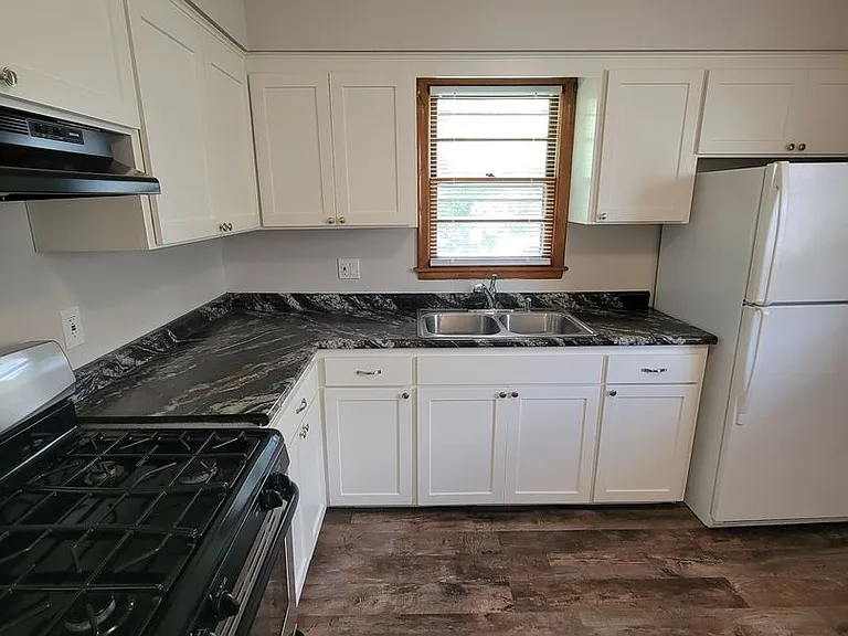 5846 Washburn Ave S — Photo 2