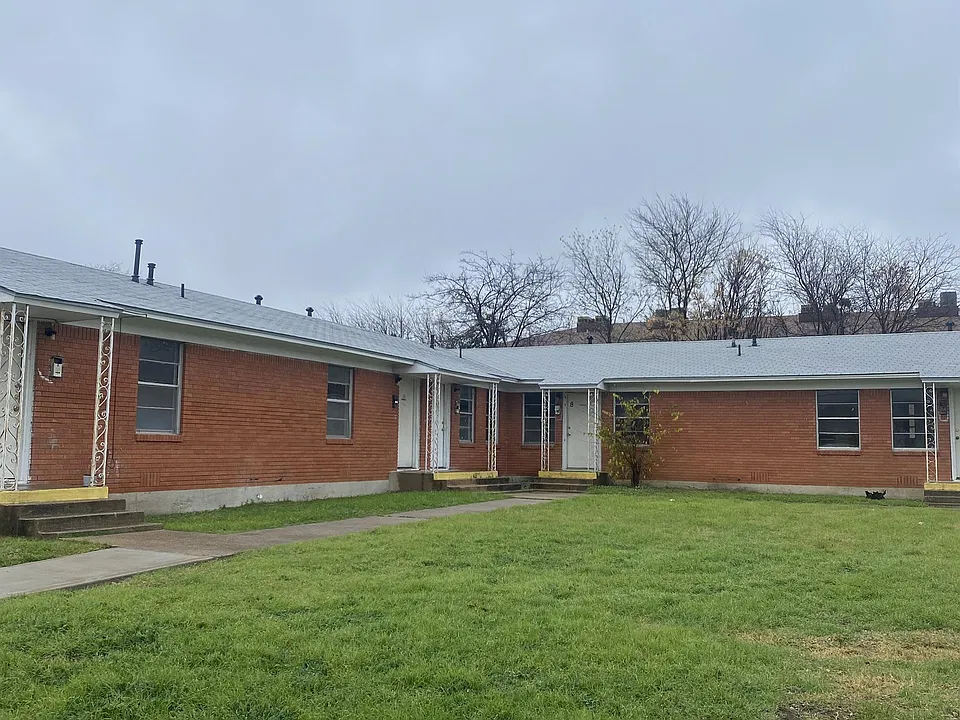 201 W Green Ave
