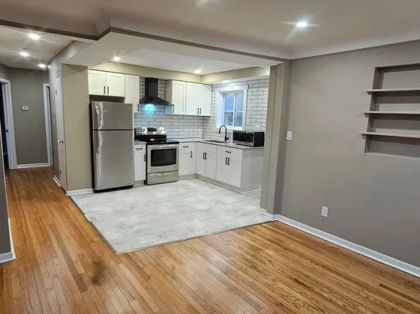 24555 Teppert Ave, Eastpointe, MI 48021