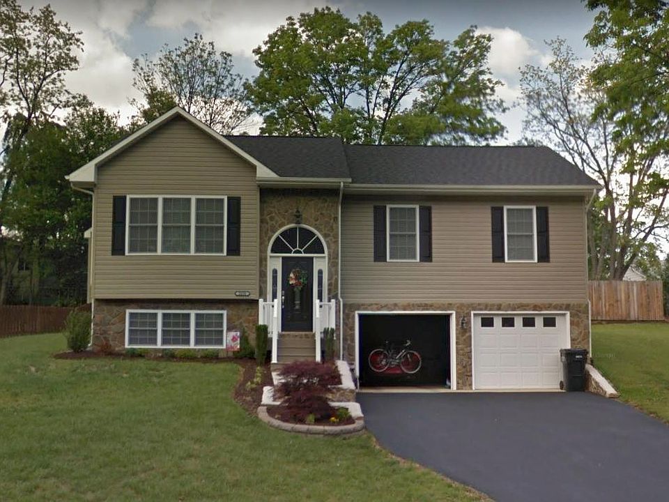 1st image of 2038 Bridle Ln