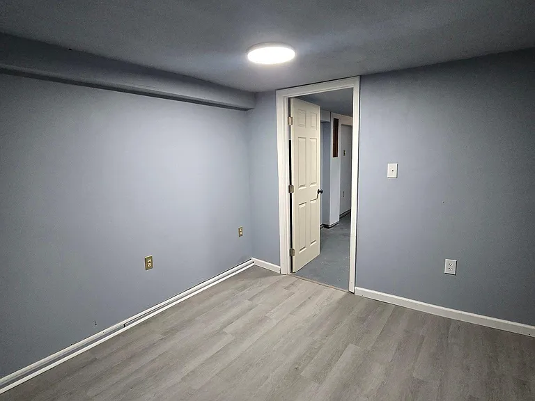 21676 N Essex Dr — Photo 25