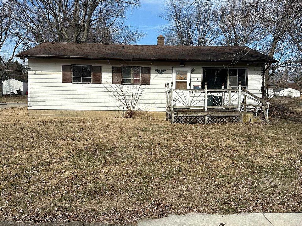 1st image of 414 Hughes St