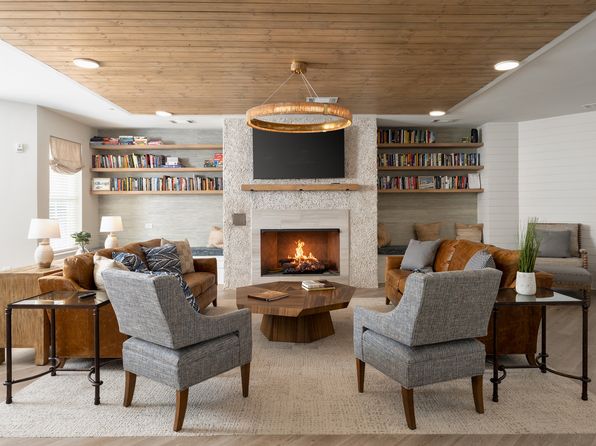 49 N Assembly Dr #326